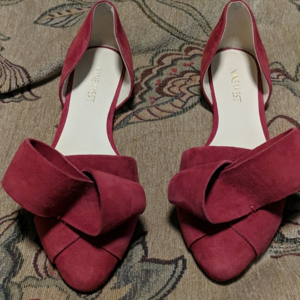 Nine West Burgundy Flats